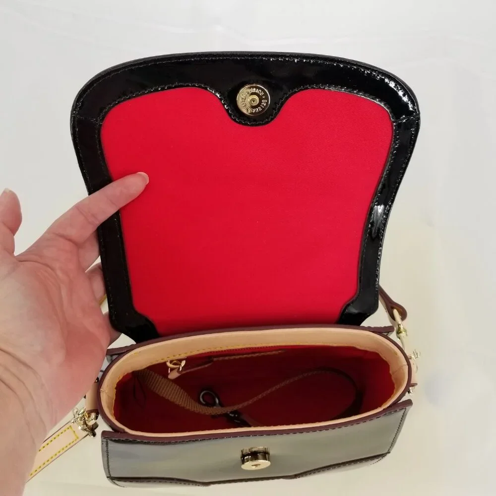 NWT Dooney & Bourke Black Patent Leather Convertible Saddle Bag / Gold Hardware - Picture 7 of 10